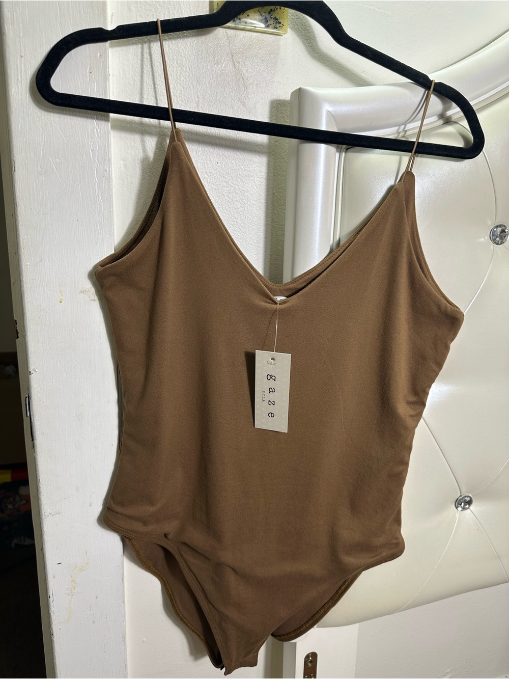 gaze Brown V-Neck Spaghetti Strap Bodysuit size Large